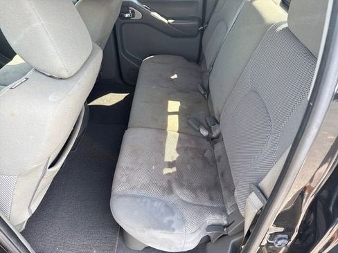 Used 2019 Nissan Frontier SV w/ Value Truck Package RWD image 11