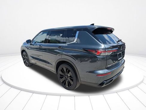 New 2026 Mitsubishi Outlander LE FWD image 6