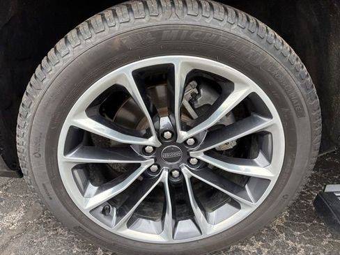 Used 2022 Jeep Wagoneer Series III w/ Premium Group I image 30