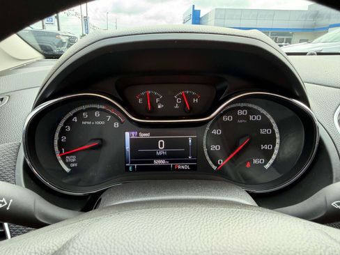 Used 2016 Chevrolet Cruze LT w/ Sun And Sound Package FWD image 23