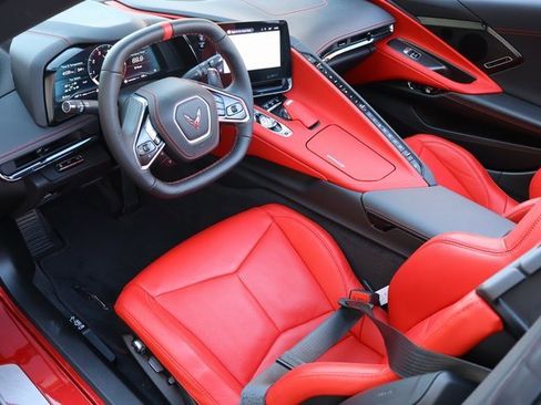 Used 2025 Chevrolet Corvette Stingray w/ Z51 Performance Package image 5