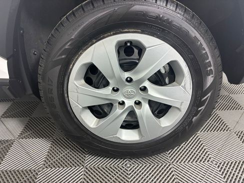 Used 2023 Toyota RAV4 LE image 32