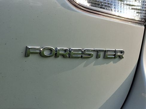 Used 2021 Subaru Forester Premium w/ Popular Package #1 AWD/4WD image 10