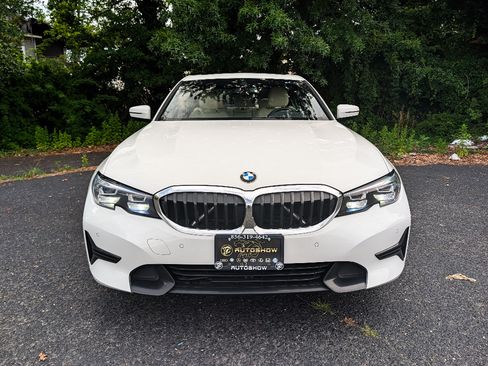 Used 2020 BMW 330i xDrive Sedan w/ Driving Assistance Package AWD/4WD image 2