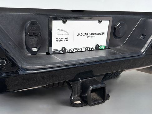 Used 2024 Chevrolet Silverado 2500 Custom w/ Custom Value Package image 14