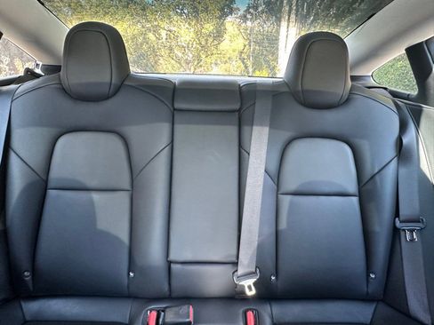 Used 2018 Tesla Model 3 Long Range image 52