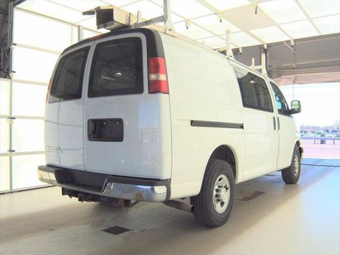 Used 2015 Chevrolet Express 3500 image 22