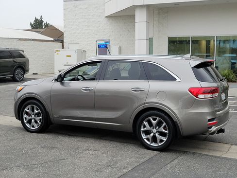 Used 2017 Kia Sorento SX AWD/4WD image 27