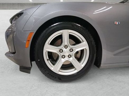 Used 2019 Chevrolet Camaro LT w/ Technology Package image 23