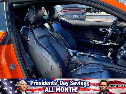 Used 2021 Ford Mustang GT Premium w/ Equipment Group 401A image 7