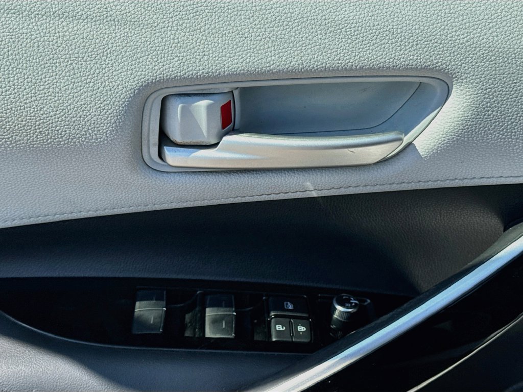 Used 2019 Toyota Corolla XSE FWD image 22