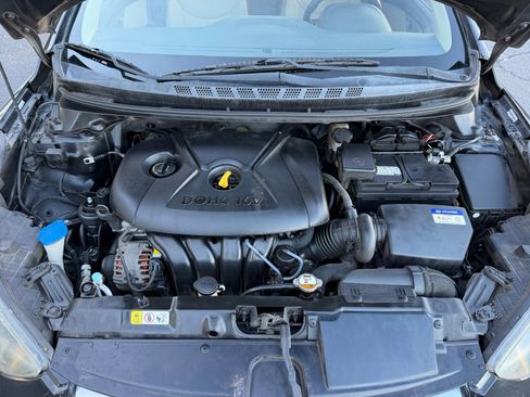 Used 2013 Hyundai Elantra GLS w/ Preferred Pkg image 21