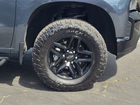 Used 2020 Chevrolet Silverado 1500 Custom Trail Boss w/ Custom Convenience Package image 26