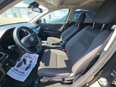 Used 2019 Honda HR-V EX image 9