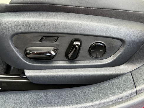 Used 2025 Lexus ES 350 Ultra Luxury image 16