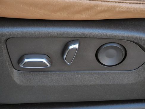 Used 2022 Cadillac Escalade ESV Sport w/ Touring Package image 36