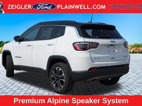 Used 2023 Jeep Compass Limited w/ Sun and Sound Group AWD/4WD image 3