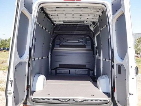 New 2025 Mercedes-Benz Sprinter 2500 image 14