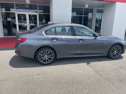 Used 2020 BMW 330i xDrive Sedan w/ Driving Assistance Package AWD/4WD image 11