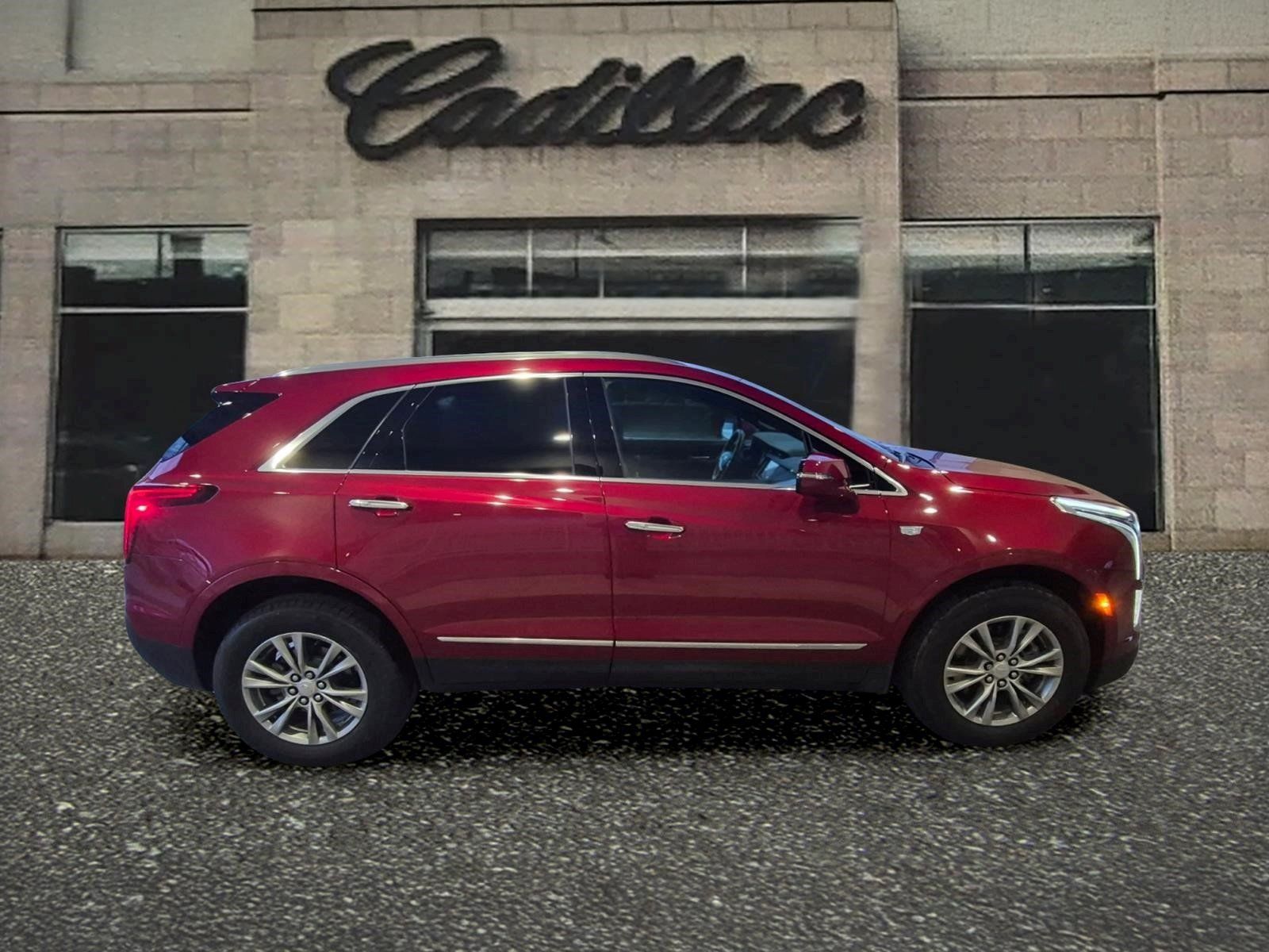 Certified 2023 Cadillac XT5 Premium Luxury AWD/4WD image 6