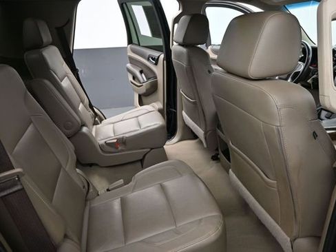 Used 2020 Chevrolet Tahoe LT w/ Max Trailering Package AWD/4WD image 19