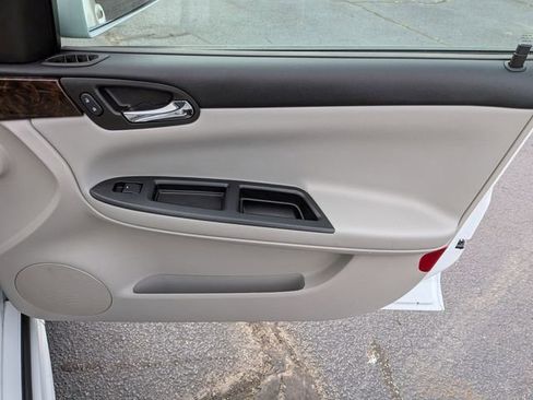 Used 2016 Chevrolet Impala Limited LS FWD image 30