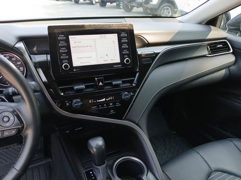 Used 2024 Toyota Camry SE w/ Convenience Package FWD image 19