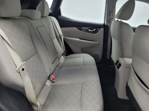 Used 2019 Nissan Rogue Sport SV image 19