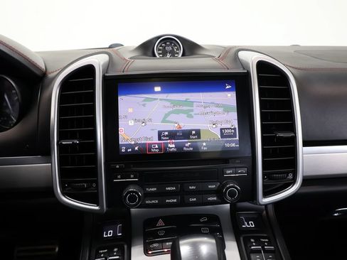 Used 2017 Porsche Cayenne GTS AWD/4WD image 34