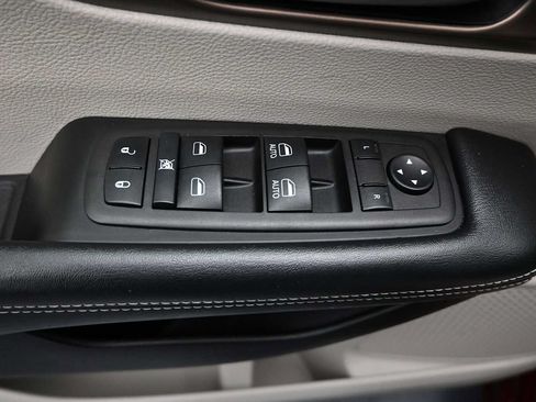 Used 2023 Chrysler Voyager LX FWD image 21