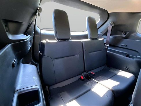 Used 2024 Mitsubishi Outlander SE FWD image 25