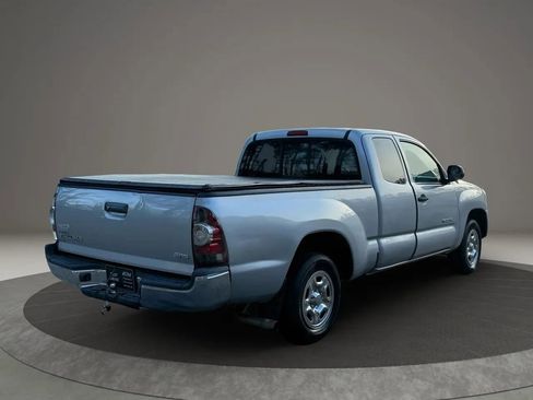 Used 2012 Toyota Tacoma 2WD Access Cab w/ SR5 Pkg image 4