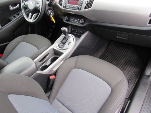 Used 2016 Kia Sportage LX AWD/4WD image 26