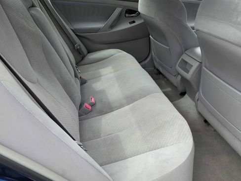 Used 2009 Toyota Camry FWD image 19