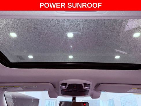 Used 2022 Subaru Outback Touring XT w/ Popular Package #2 image 8