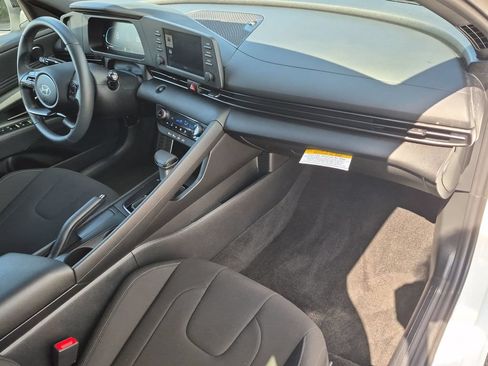 Used 2026 Hyundai Elantra Sport FWD image 25