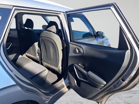 Used 2023 Kia Soul LX w/ Option Group 015 FWD image 13