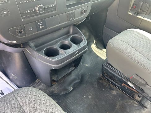 Used 2016 Chevrolet Express 2500 LS image 18