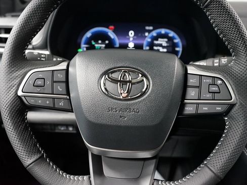 New 2026 Toyota Sienna XSE image 12