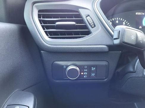 Used 2022 Ford Escape SE image 21