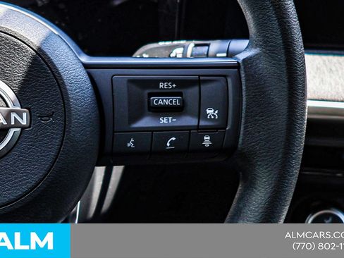 Used 2025 Nissan Kicks SV FWD image 27
