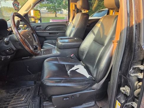 Used 2011 GMC Sierra 2500 Denali AWD/4WD image 10