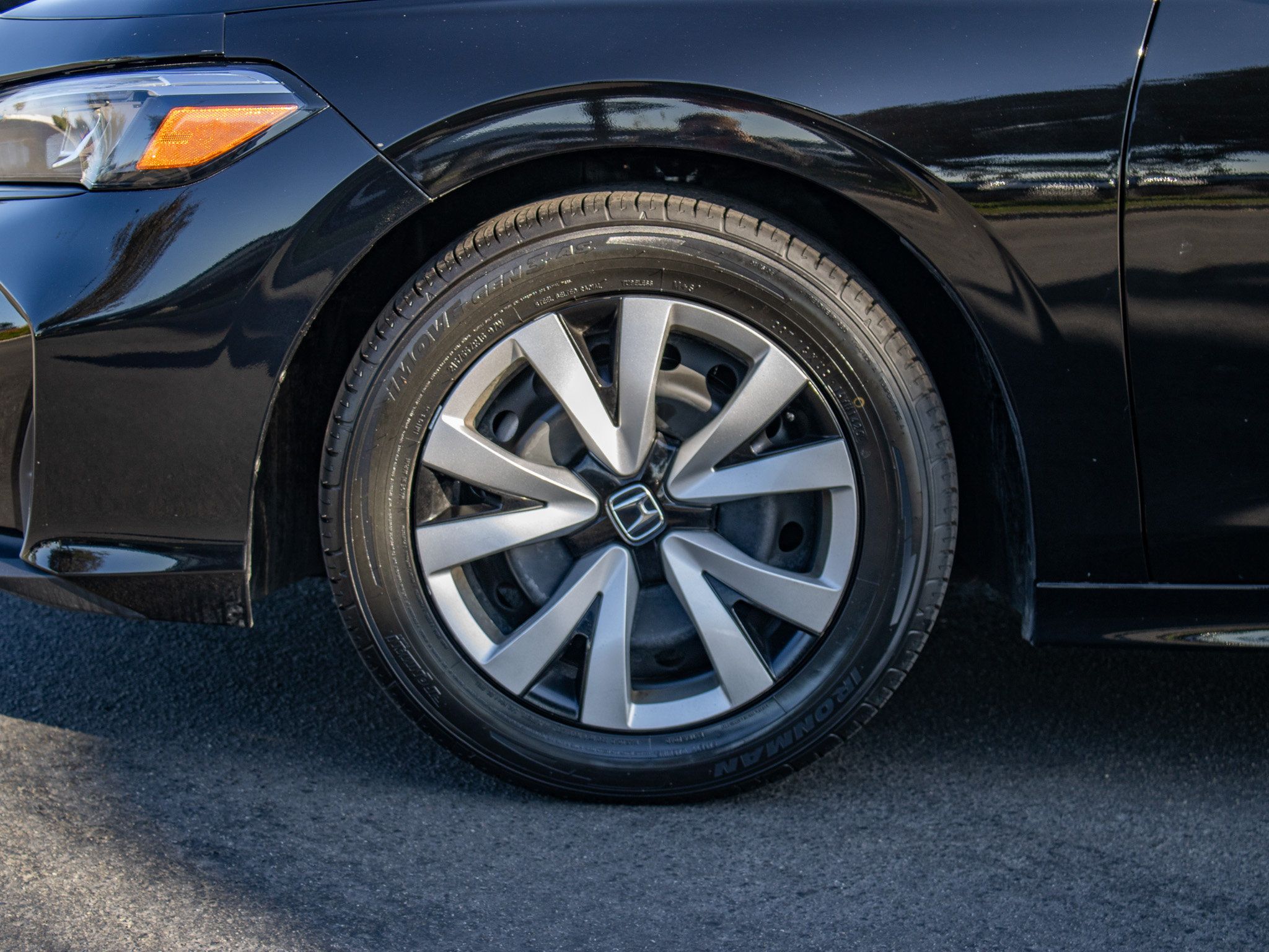 Used 2025 Honda Civic LX image 5