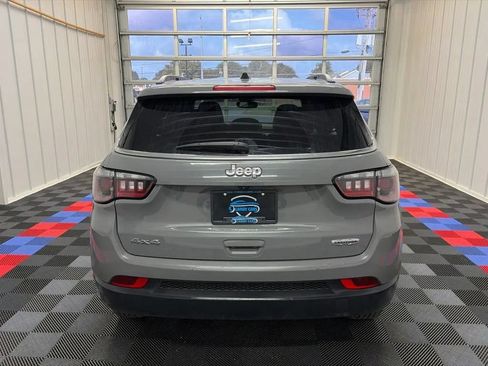 Used 2024 Jeep Compass Latitude AWD/4WD image 5