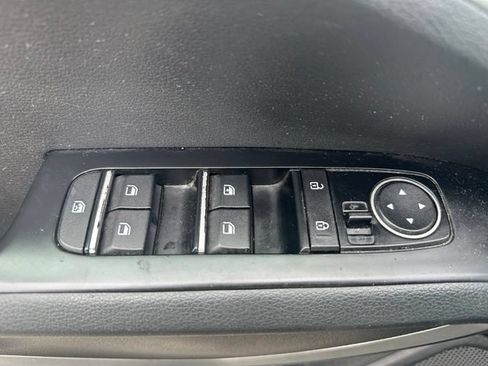 Used 2020 Kia Soul LX FWD image 11
