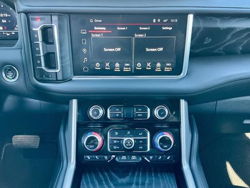 Used 2022 GMC Yukon Denali w/ Denali Ultimate Package image 34