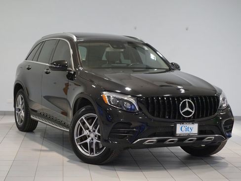 Used 2016 Mercedes-Benz GLC 300 4MATIC image 2