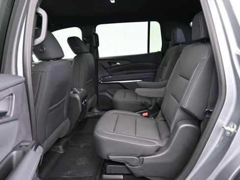 New 2026 Chevrolet Traverse LT w/ LPO, Floor Liner Package image 29