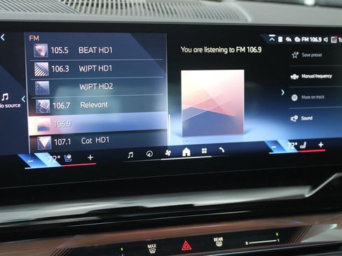 Used 2026 BMW 530i w/ M Sport Package RWD image 21