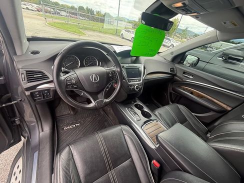 Used 2017 Acura MDX SH-AWD w/ Advance Package image 9
